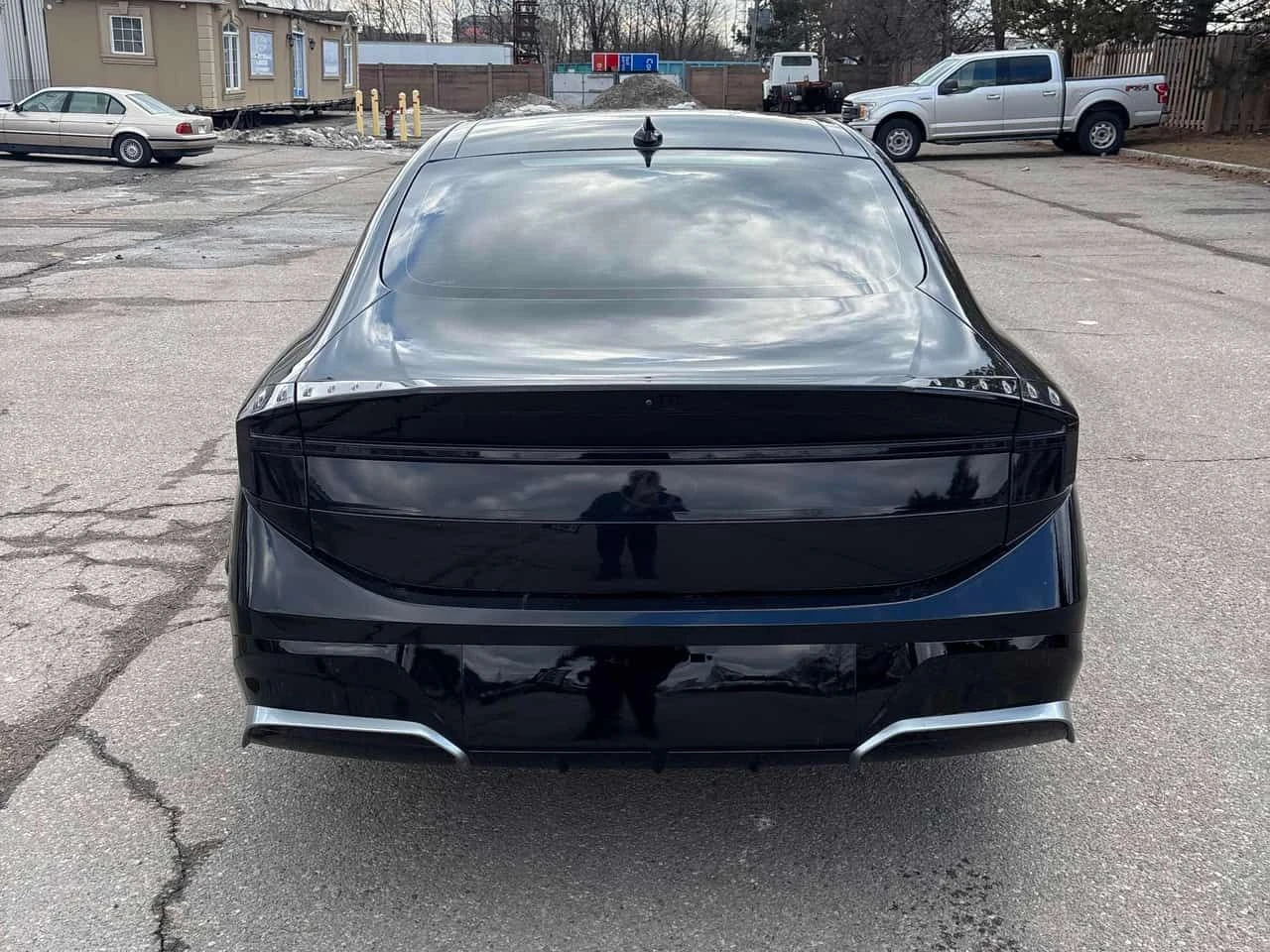 Hyundai Sonata Preferred Trend  CARFAX, снимка 4 - Автомобили и джипове - 53919560