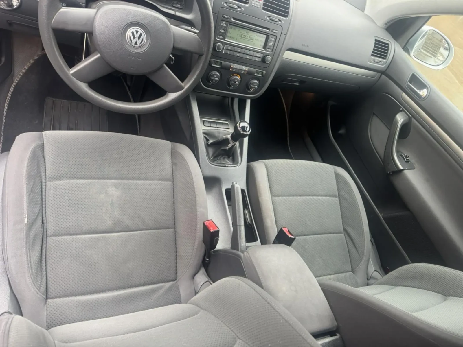 VW Golf 1.9 TDI (105), снимка 4 - Автомобили и джипове - 53955919