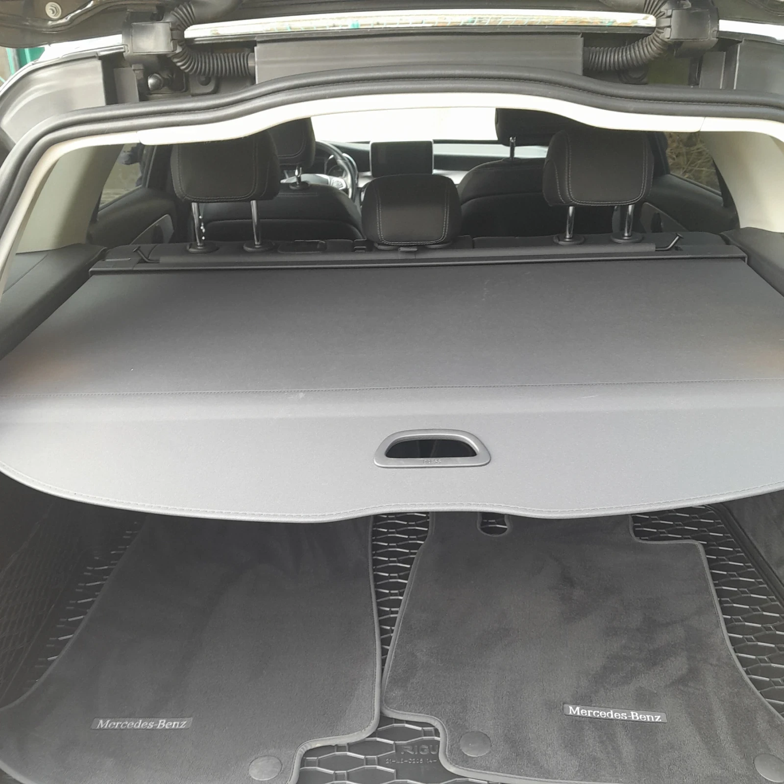 Mercedes-Benz C 220 4Matic Памет Печка, снимка 12 - Автомобили и джипове - 54284538