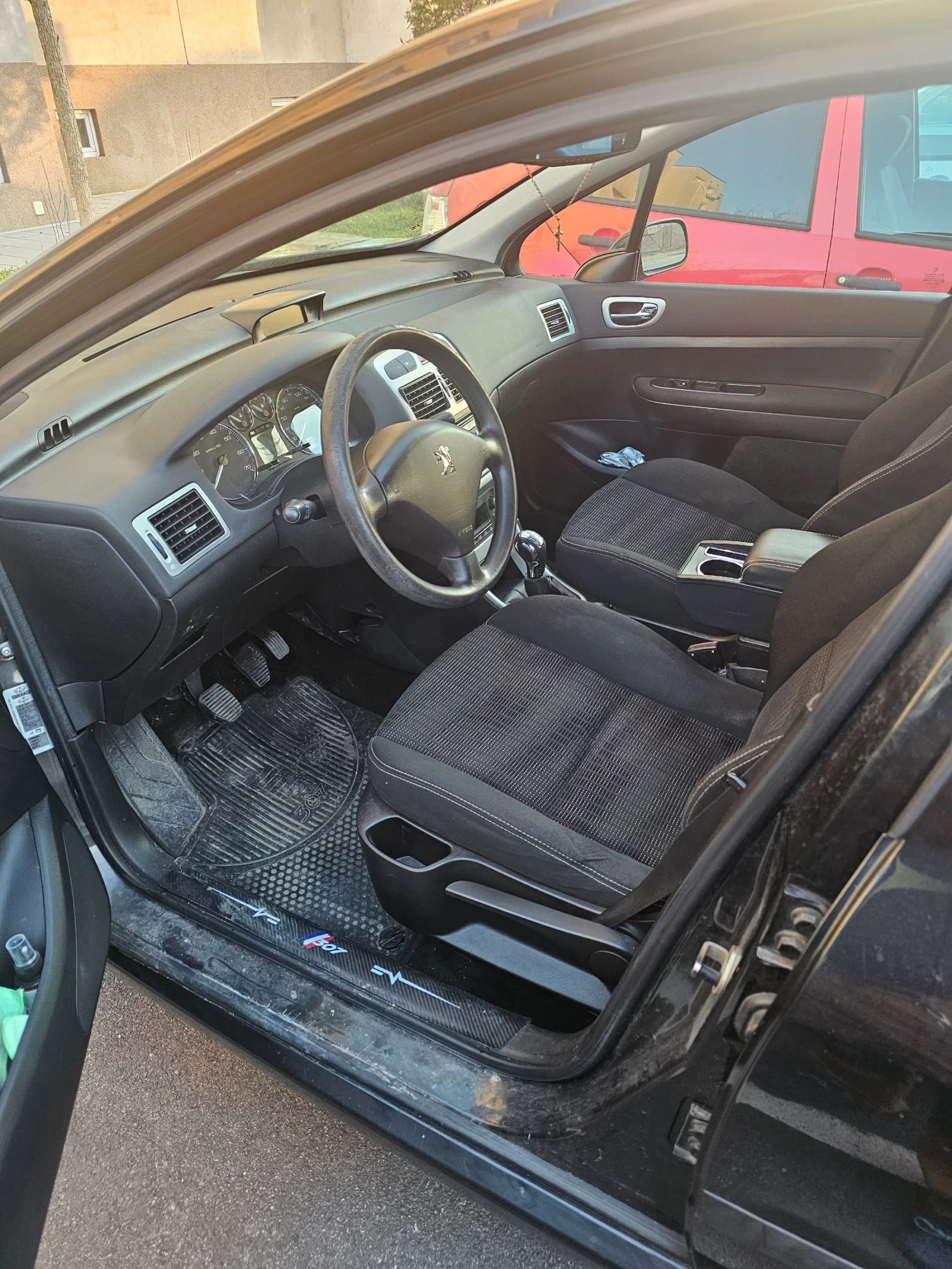Peugeot 307, снимка 3 - Автомобили и джипове - 54479191
