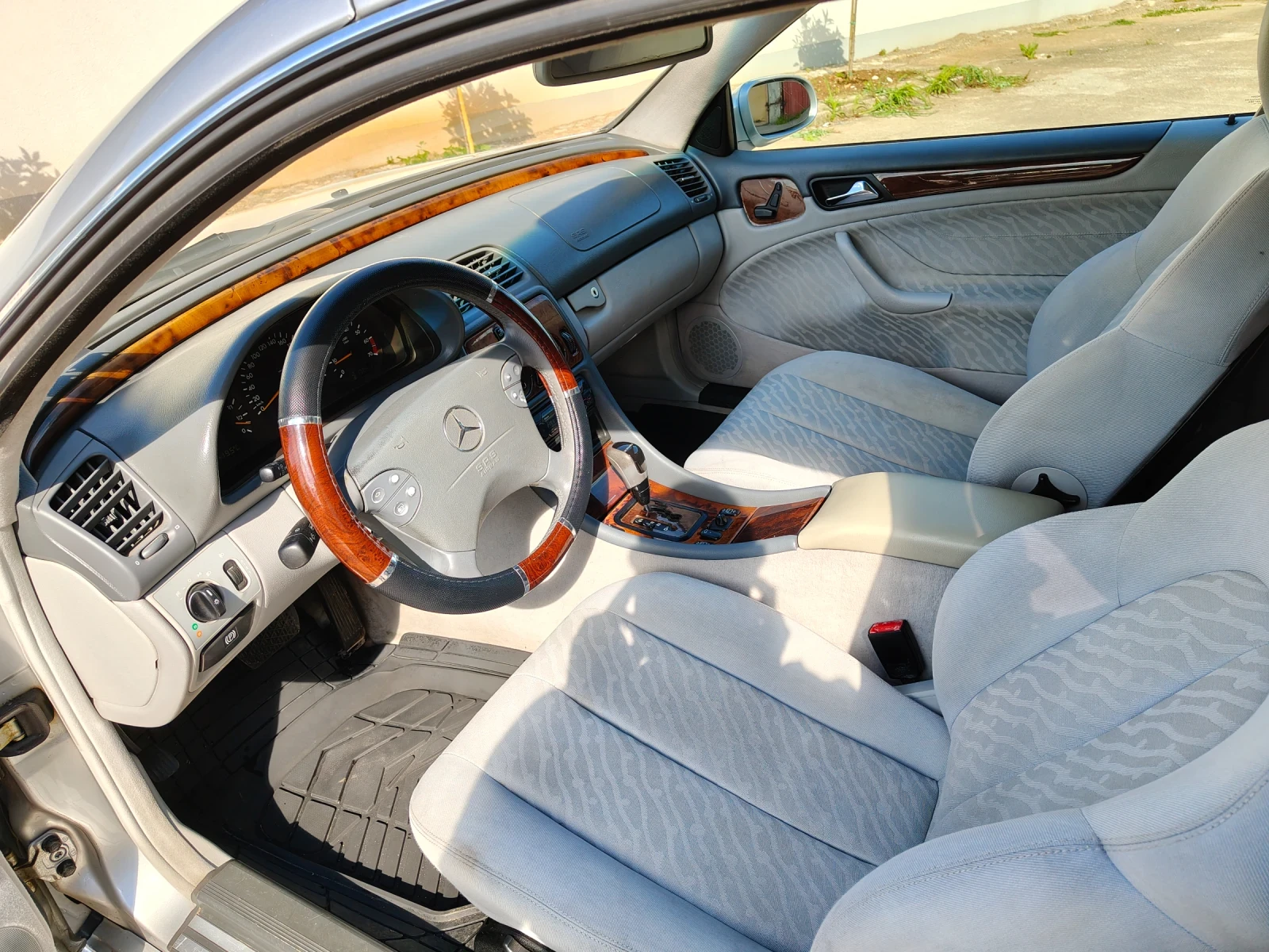 Mercedes-Benz CLK 2.3 kompressor , снимка 4 - Автомобили и джипове - 54757434