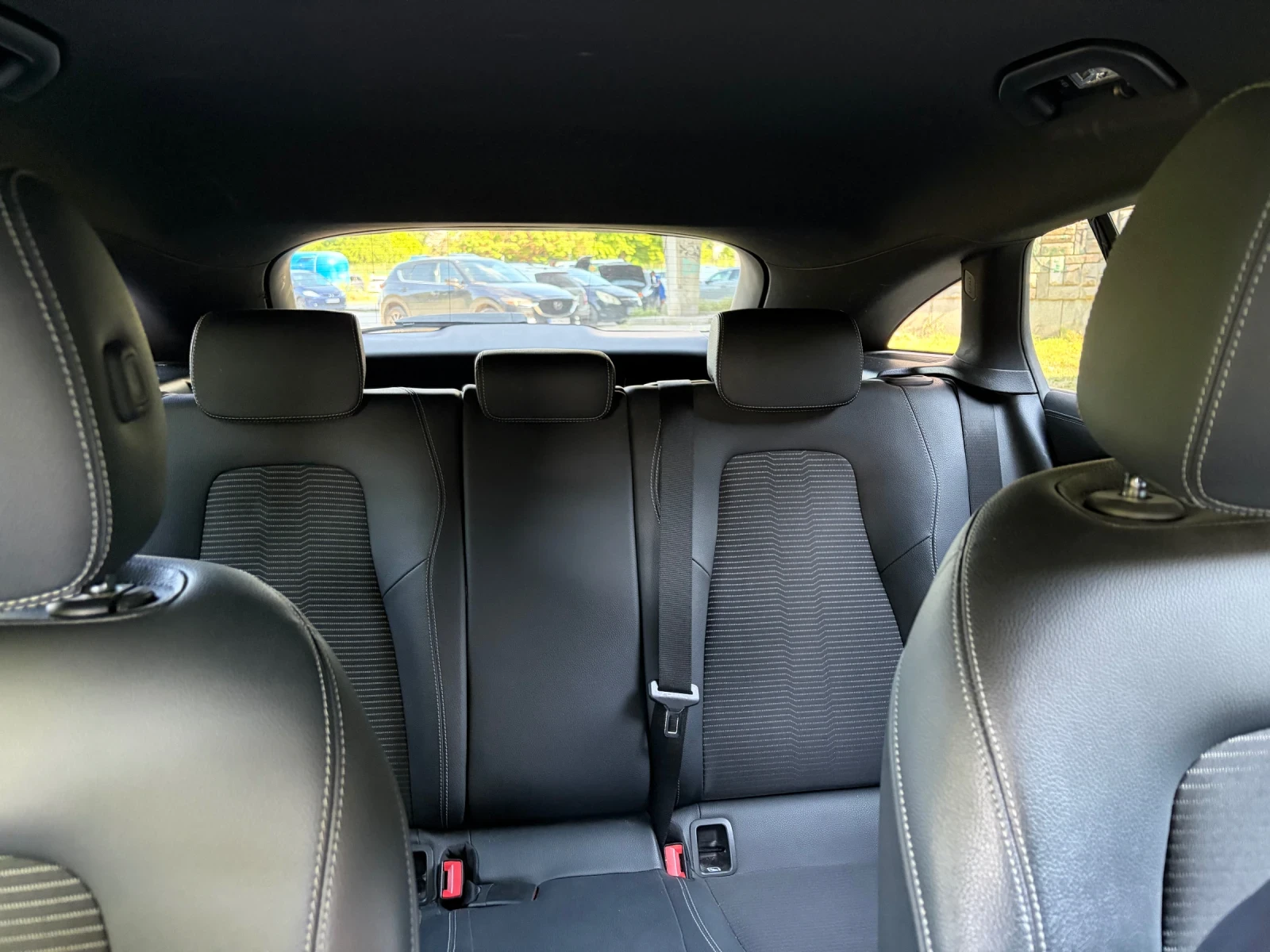 Mercedes-Benz CLA, снимка 16 - Автомобили и джипове - 54673832