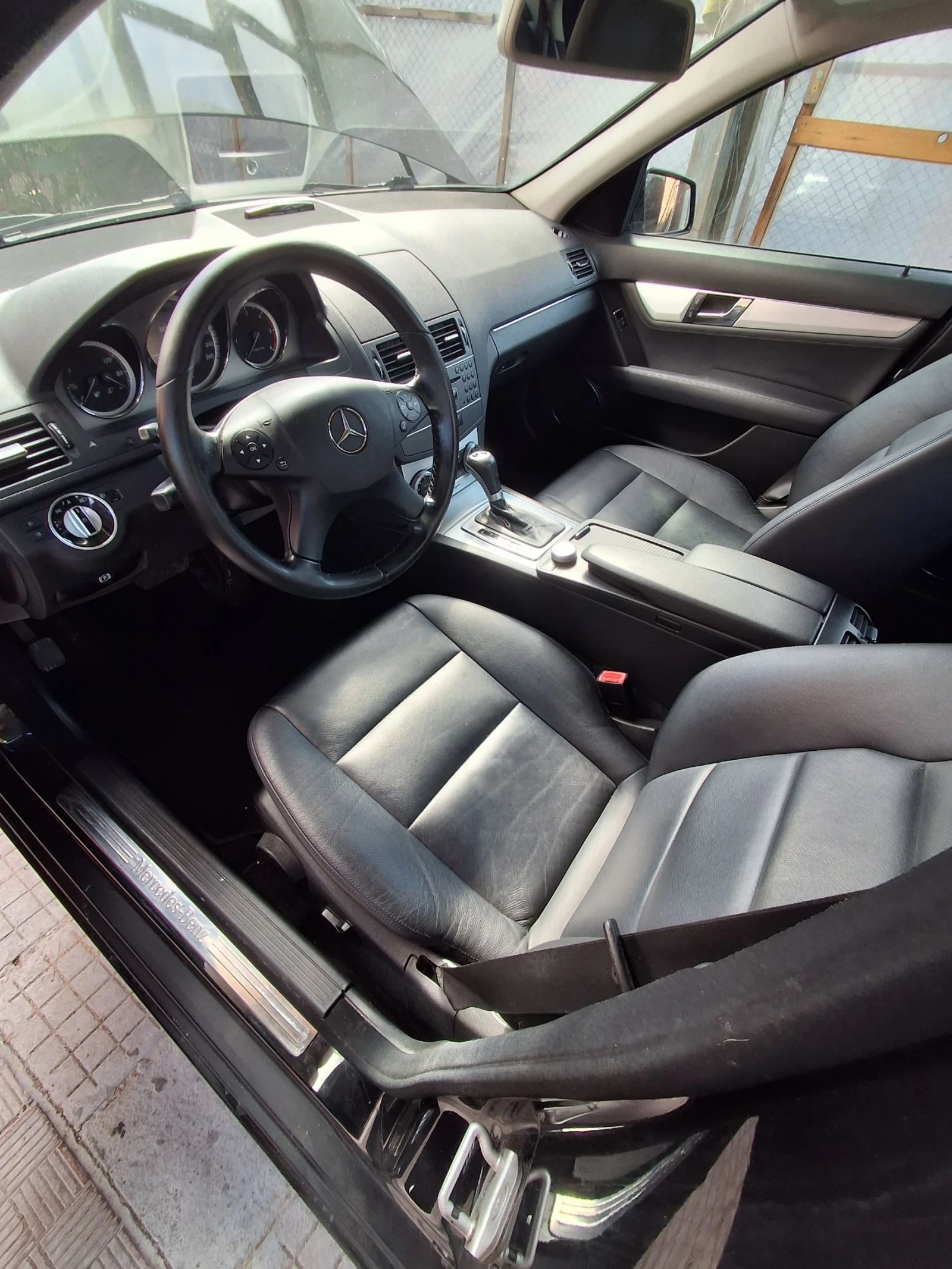 Mercedes-Benz C 220 2.2 CDI АВТОМАТ, снимка 14 - Автомобили и джипове - 55007828