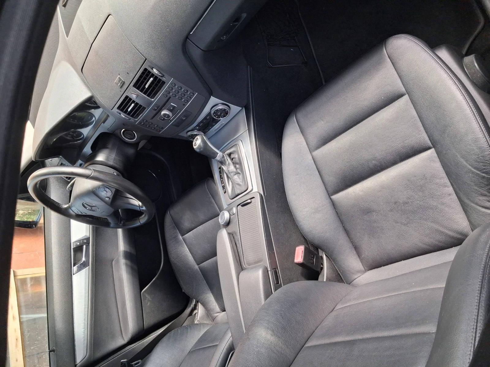 Mercedes-Benz C 220 2.2 CDI АВТОМАТ, снимка 15 - Автомобили и джипове - 55007828