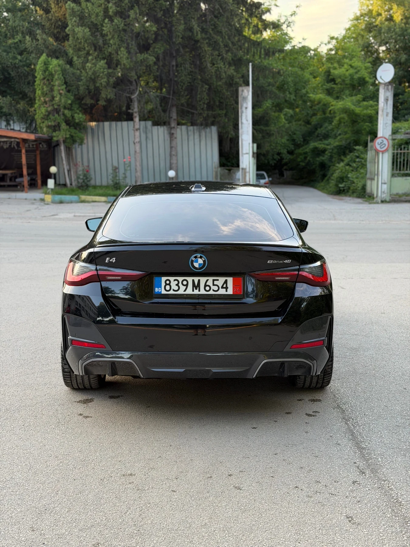 BMW i4 E40 eDrive, снимка 8 - Автомобили и джипове - 55038195