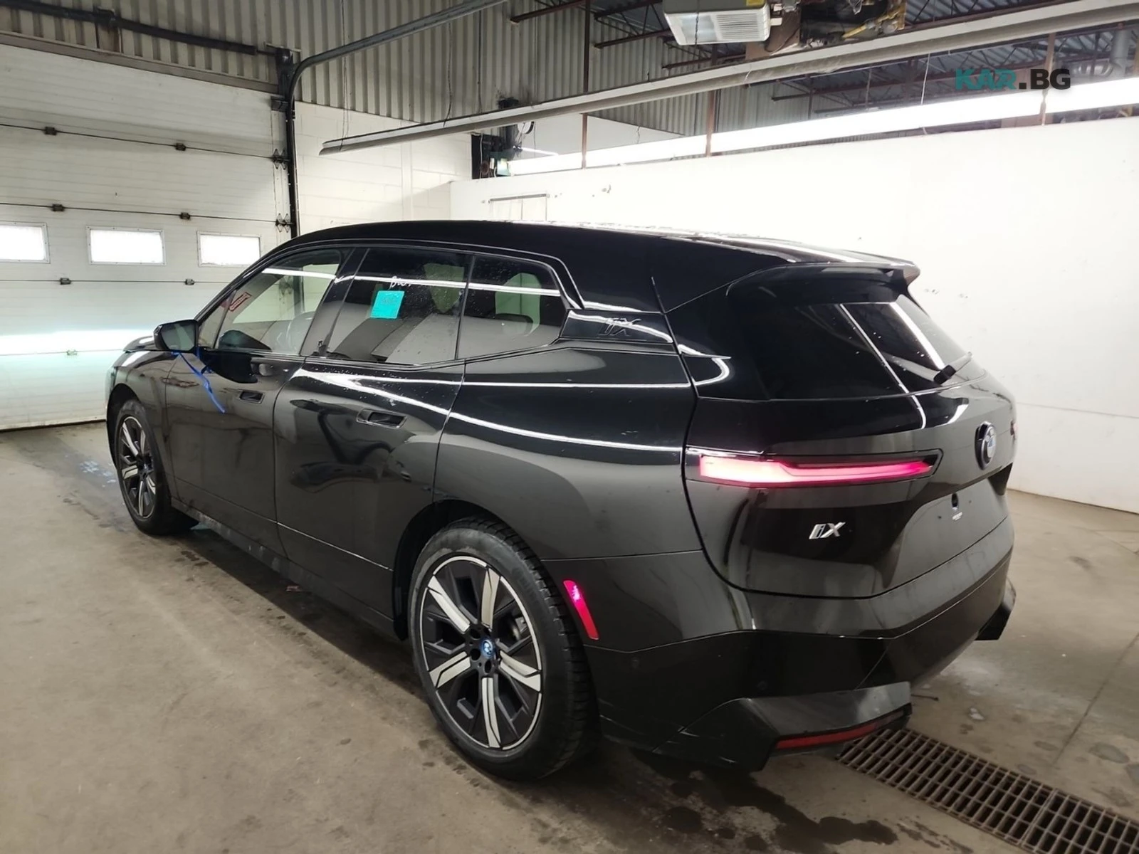 BMW iX xDrive40 * AвтоКредит * (ЦЕНА ДО БГ), снимка 4 - Автомобили и джипове - 55115927