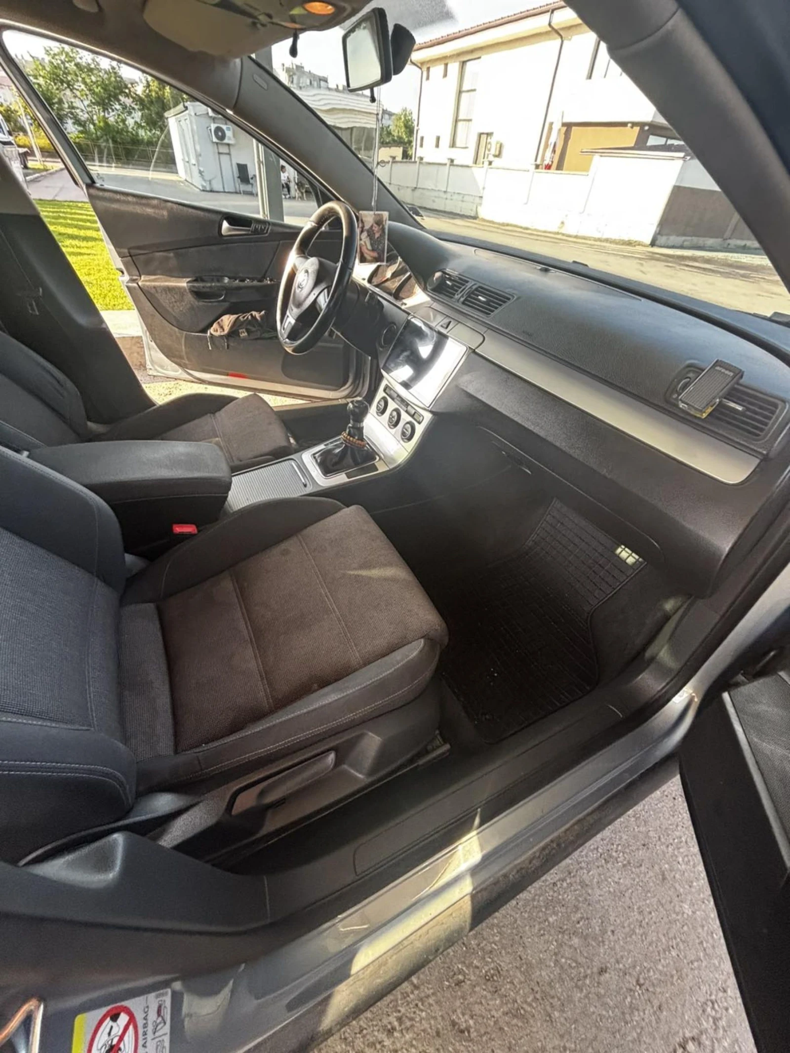 VW Passat 2.0 TDI 140к.с., снимка 10 - Автомобили и джипове - 55303886