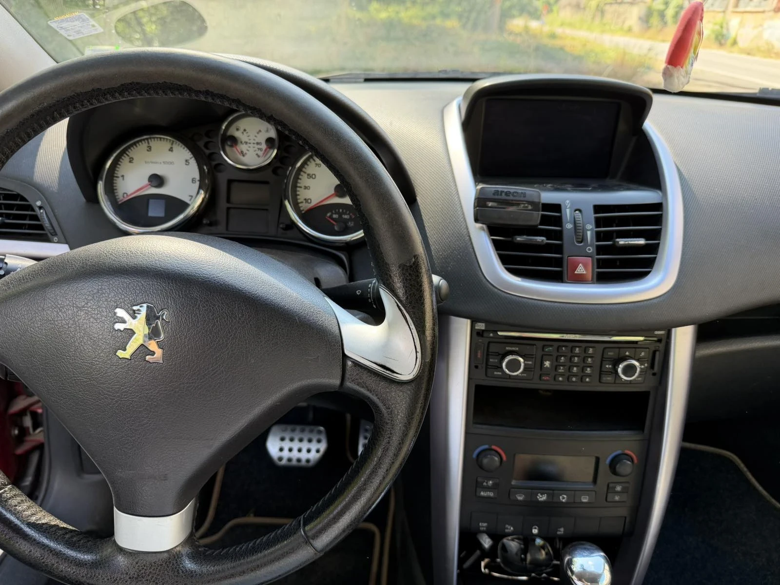 Peugeot 207 207cc, снимка 10 - Автомобили и джипове - 55847505