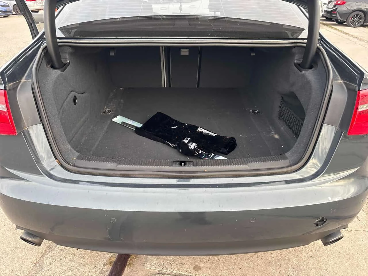 Audi A6 2.0T Premium / Клип на мотора / Carfax , снимка 12 - Автомобили и джипове - 56168822
