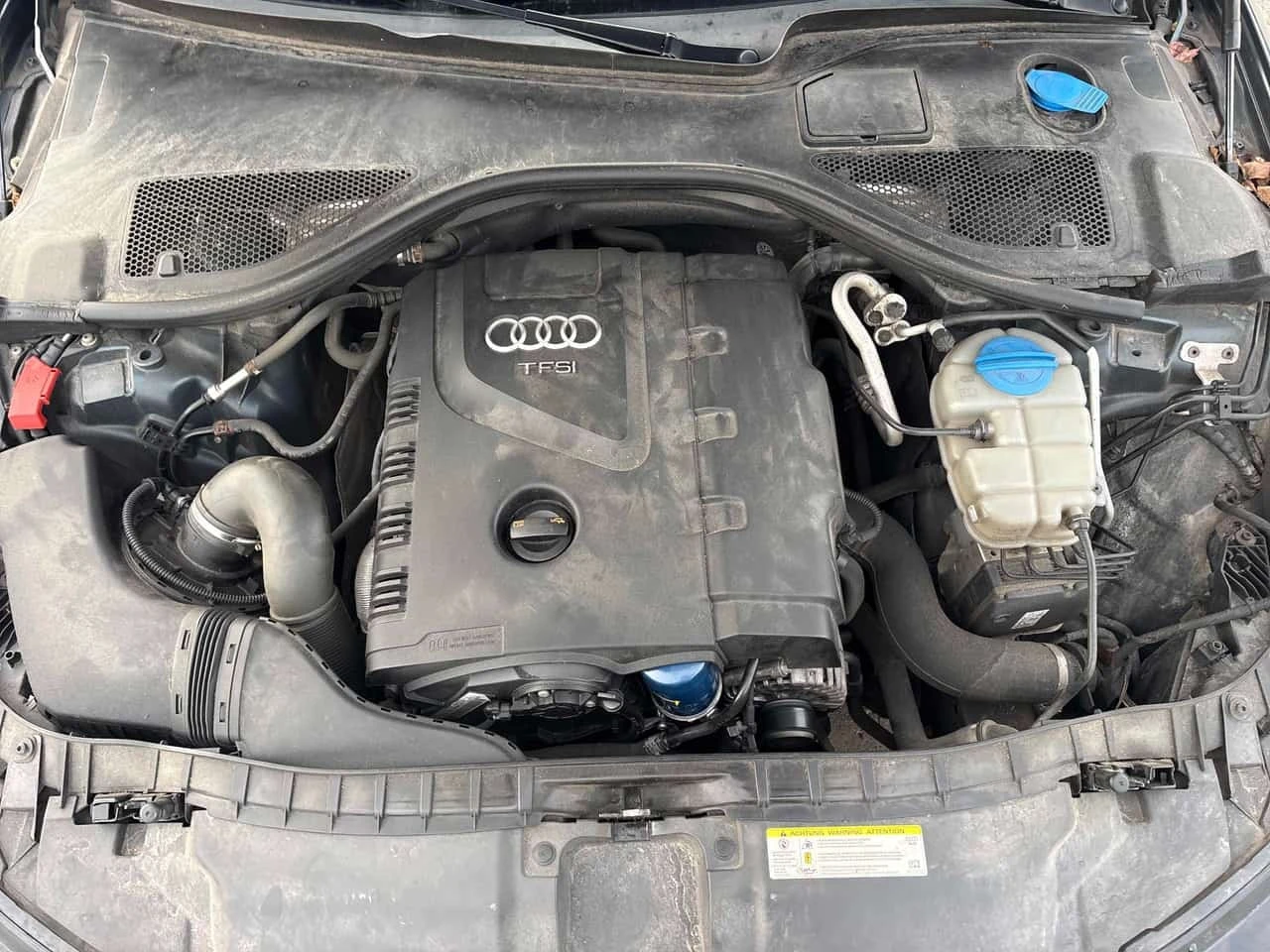 Audi A6 2.0T Premium / Клип на мотора / Carfax , снимка 13 - Автомобили и джипове - 56168822