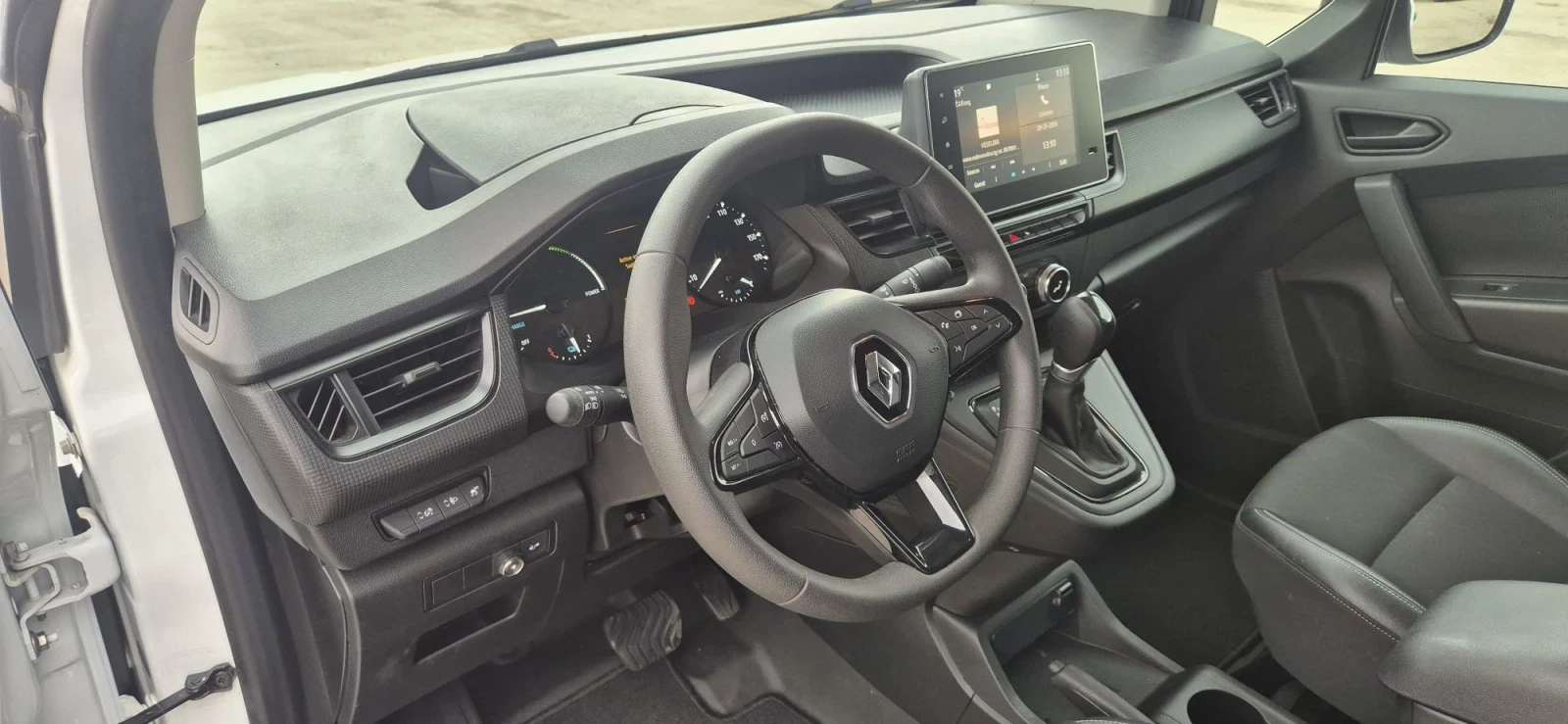 Renault Kangoo, снимка 7 - Автомобили и джипове - 56269953