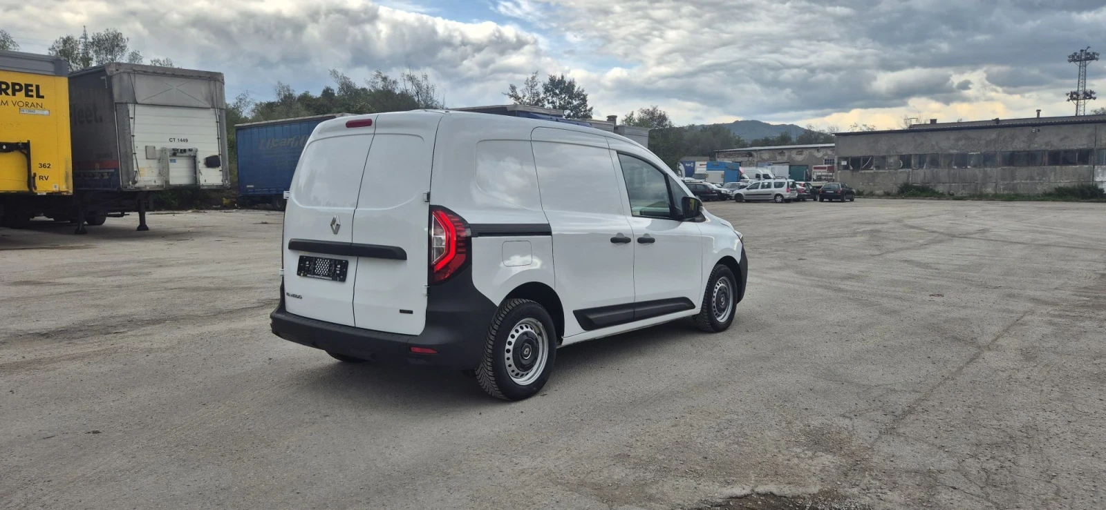 Renault Kangoo, снимка 3 - Автомобили и джипове - 56269953