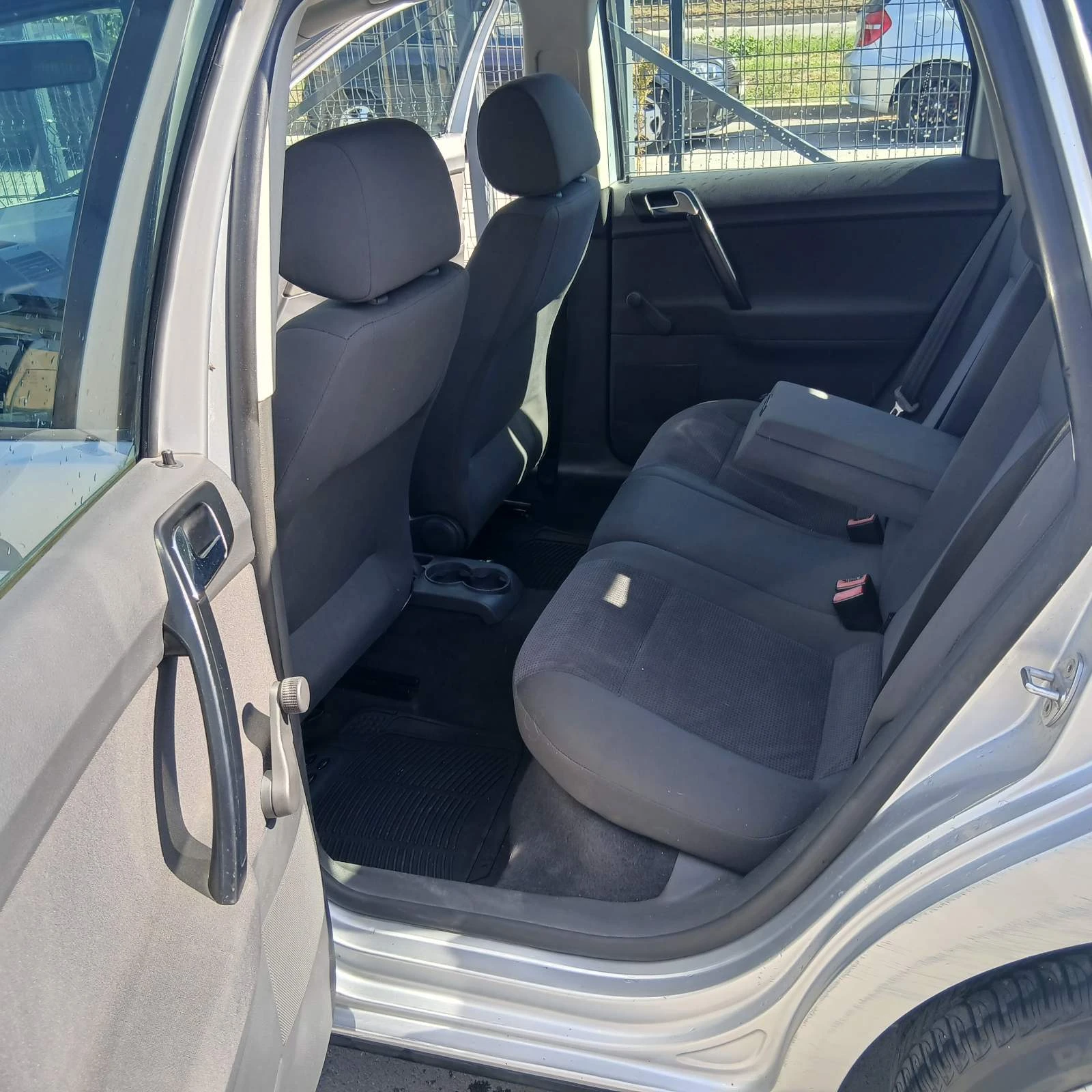 VW Polo, снимка 6 - Автомобили и джипове - 56543118