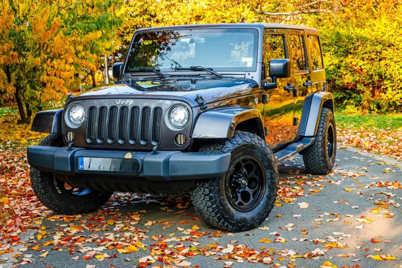 Jeep Wrangler АВТОМАТИК, снимка 2 - Автомобили и джипове - 49179493