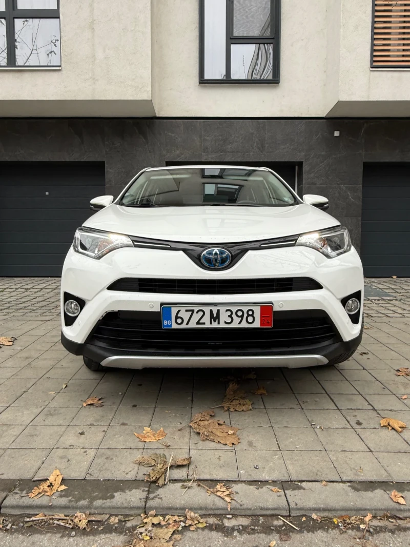 Toyota Rav4 HYBRID 89000 KM, снимка 3 - Автомобили и джипове - 48236601