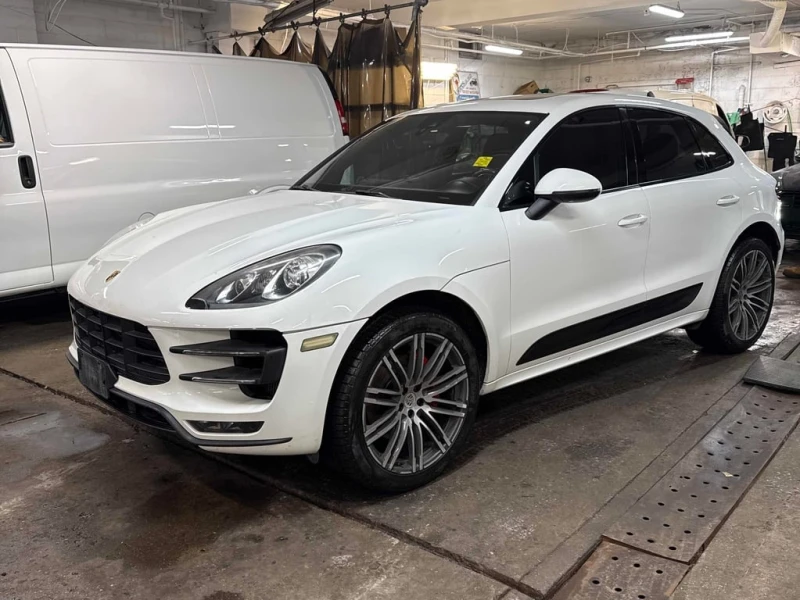 Porsche Macan Turbo  CARFAX