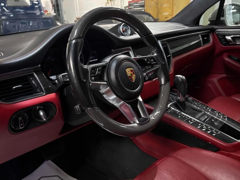 Porsche Macan Turbo  CARFAX, снимка 5 - Автомобили и джипове - 52753991