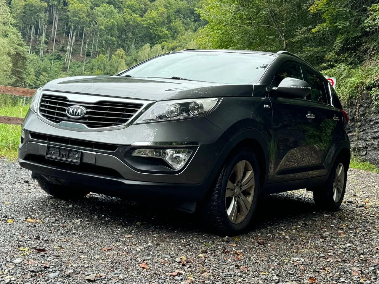 Kia Sportage 2.0 CRDI - изображение 2