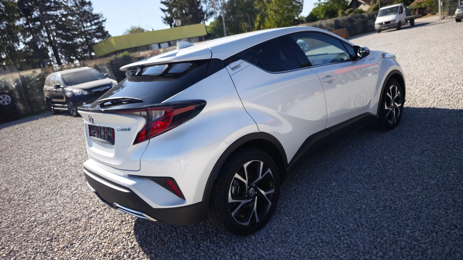 Toyota C-HR BATTERY LIFE450000km/DISTR/СЛЕДИ ПЪТ И ЗНАЦИ/ПОДГР - изображение 10