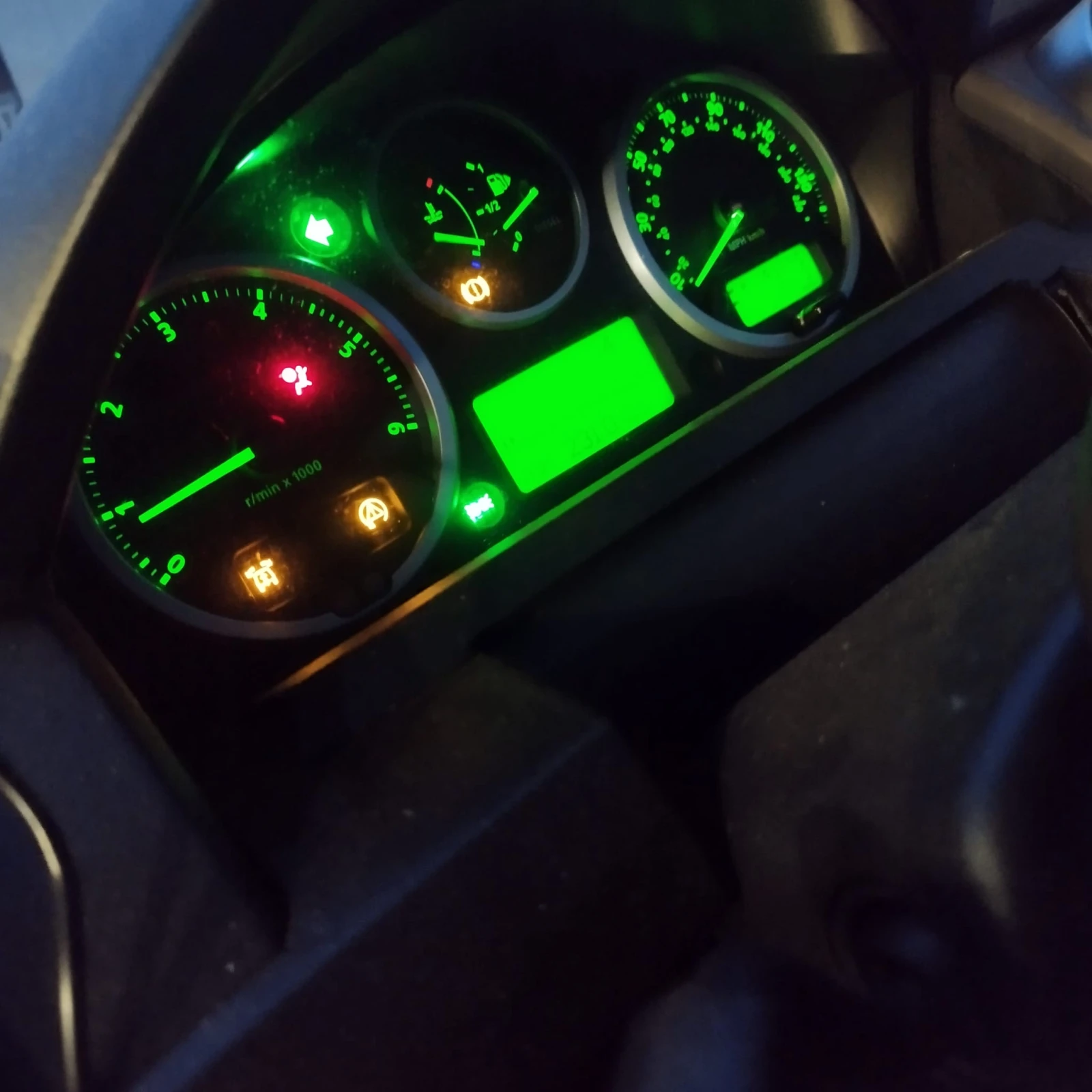 Land Rover Discovery 3 - изображение 4