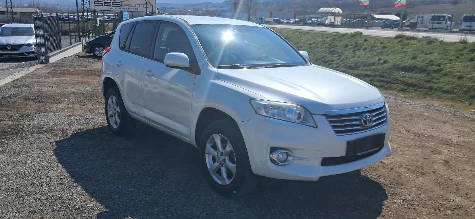 Toyota Rav4 2.2D4D, снимка 6 - Автомобили и джипове - 53870504