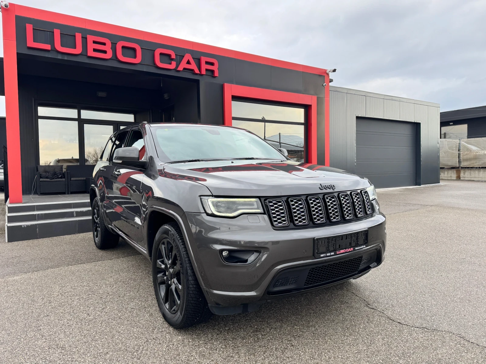 Jeep Grand cherokee 3.0D-NIGHT EAGLE-TV-MEMORY-KEYLESS-ПОДГРЕВИ-КАМЕРА