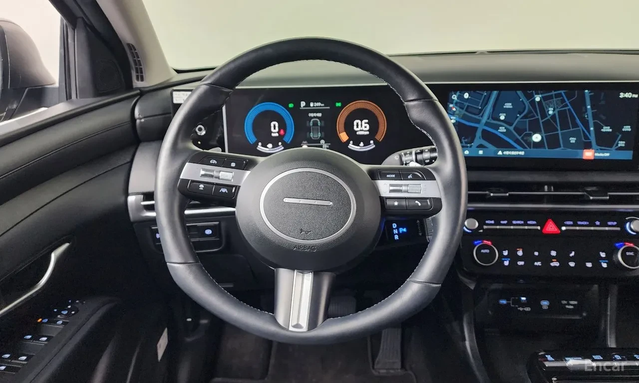 Hyundai Tucson 1.6 Premium / 4WD /360 Камера / ЛИЗИНГ, снимка 13 - Автомобили и джипове - 54804749