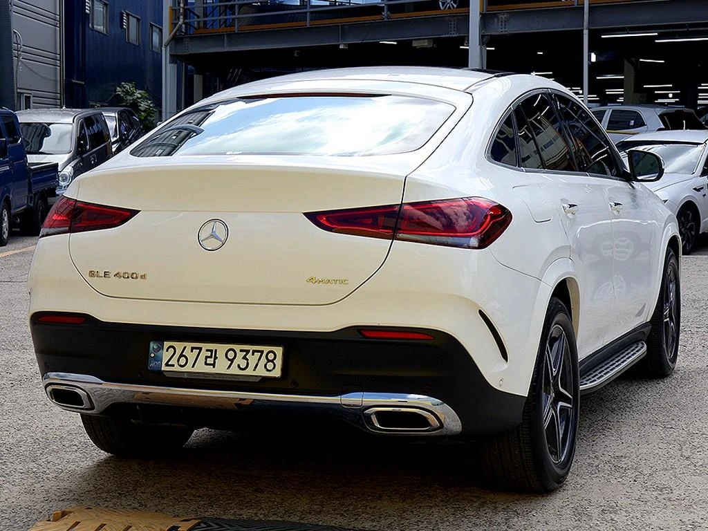 Mercedes-Benz GLE 400 AMG PK* PANAMERICANA* 360* HEAD-UP* ОБДУХ* КРАЙНА , снимка 3 - Автомобили и джипове - 54863591