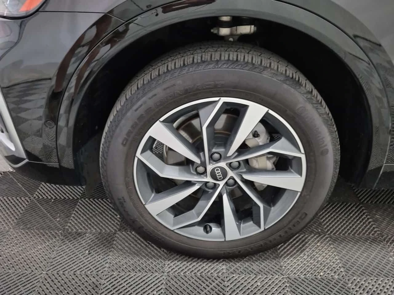 Audi Q5  TECHNIK / DISTRONIC / 360 / PANORAMA , снимка 6 - Автомобили и джипове - 55662095