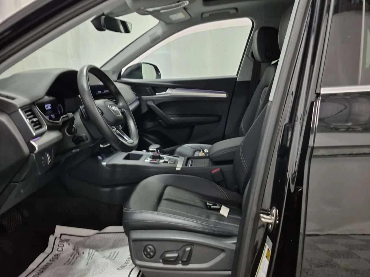 Audi Q5  TECHNIK / DISTRONIC / 360 / PANORAMA , снимка 5 - Автомобили и джипове - 55662095