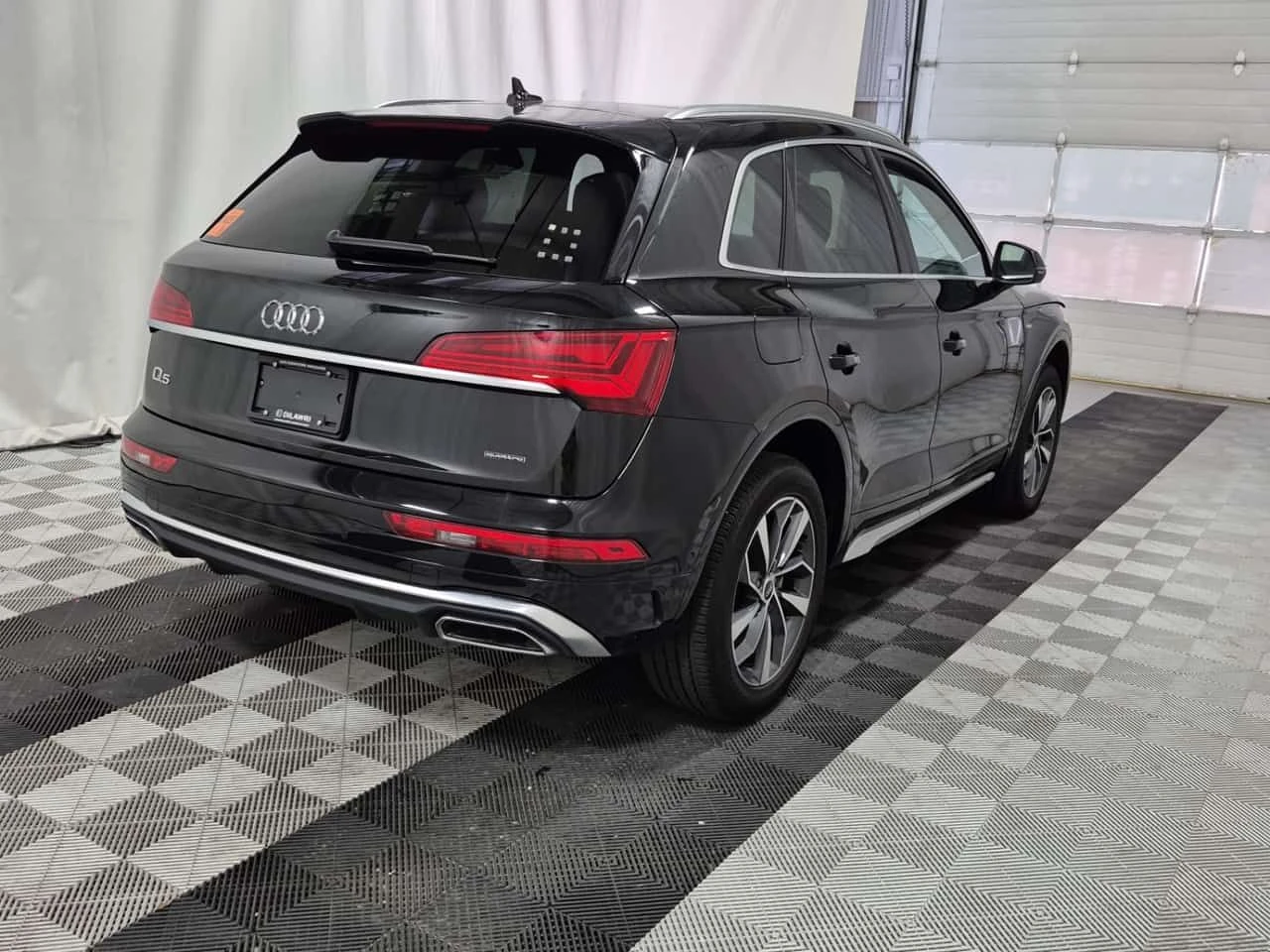 Audi Q5  TECHNIK / DISTRONIC / 360 / PANORAMA , снимка 3 - Автомобили и джипове - 55662095