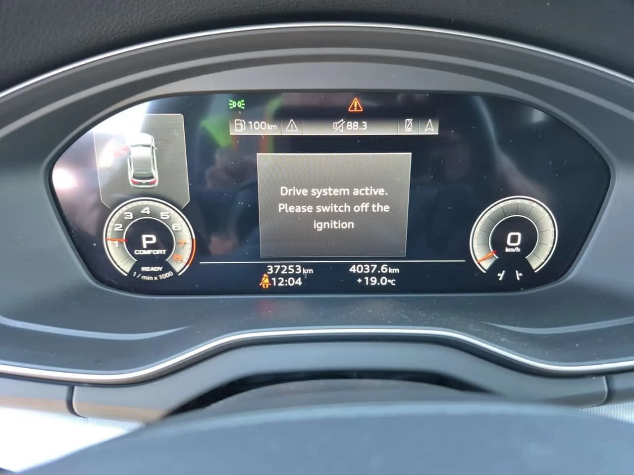 Audi Q5  TECHNIK / DISTRONIC / 360 / PANORAMA , снимка 9 - Автомобили и джипове - 55662095