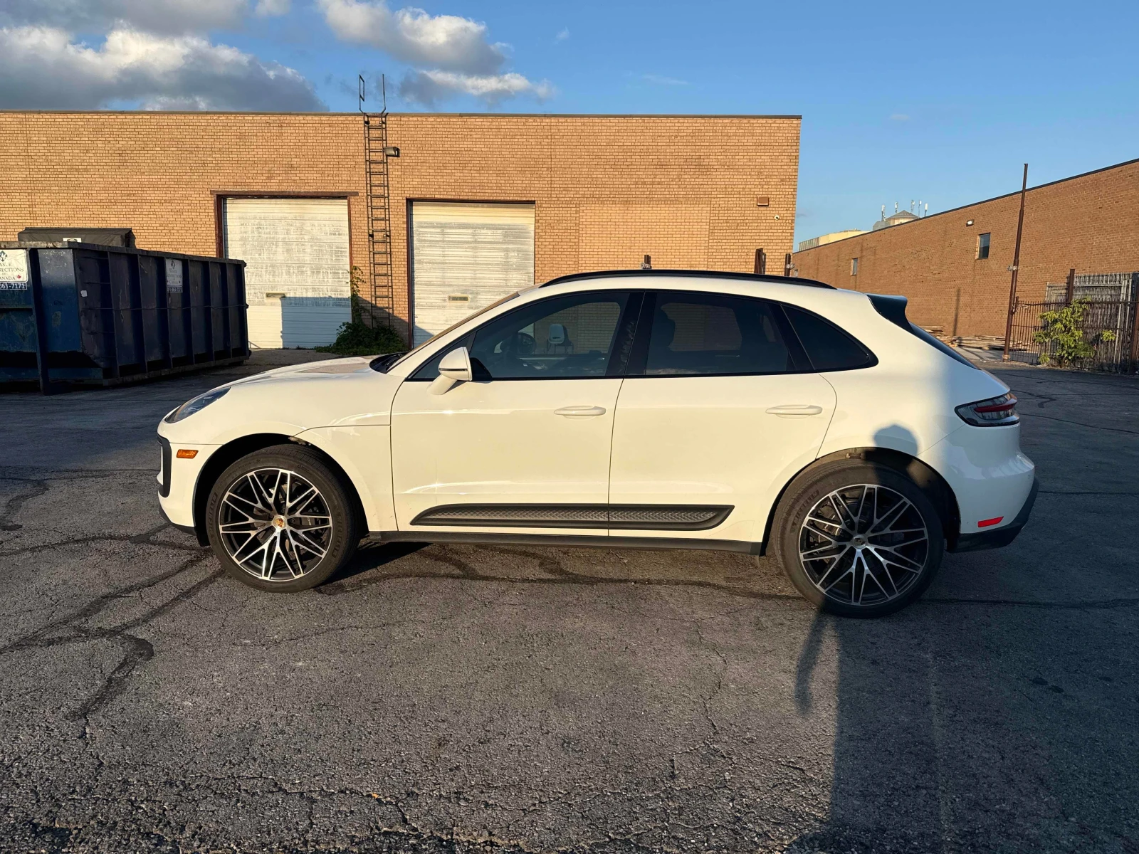 Porsche Macan * AWD * CARFAX * , снимка 2 - Автомобили и джипове - 56006753