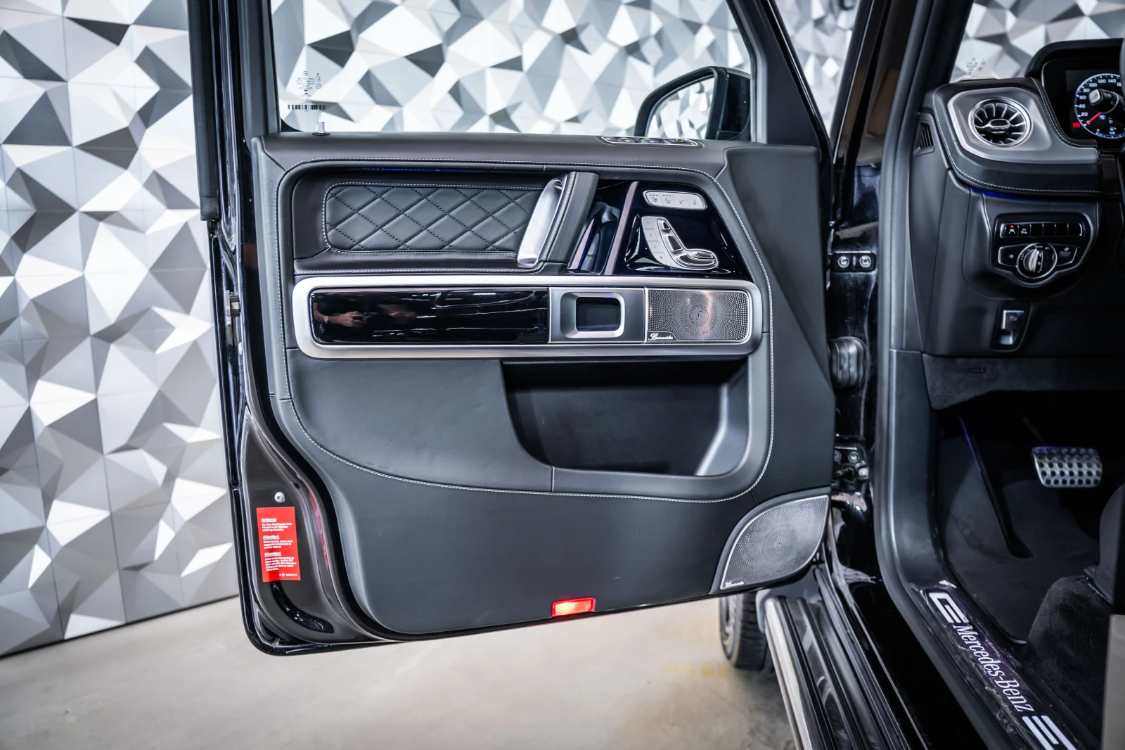 Mercedes-Benz G 500 4M 63 AMG Pack* DesignoExklusiv* Burm* Distr* 360* | Mobile.bg � ����������� 7