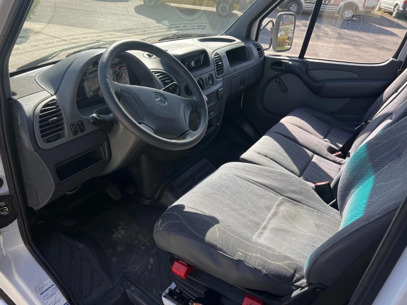 Mercedes-Benz Sprinter 2.2CDI до 3, 5т. 2 щори 4, 30м., снимка 11 - Бусове и автобуси - 38525344