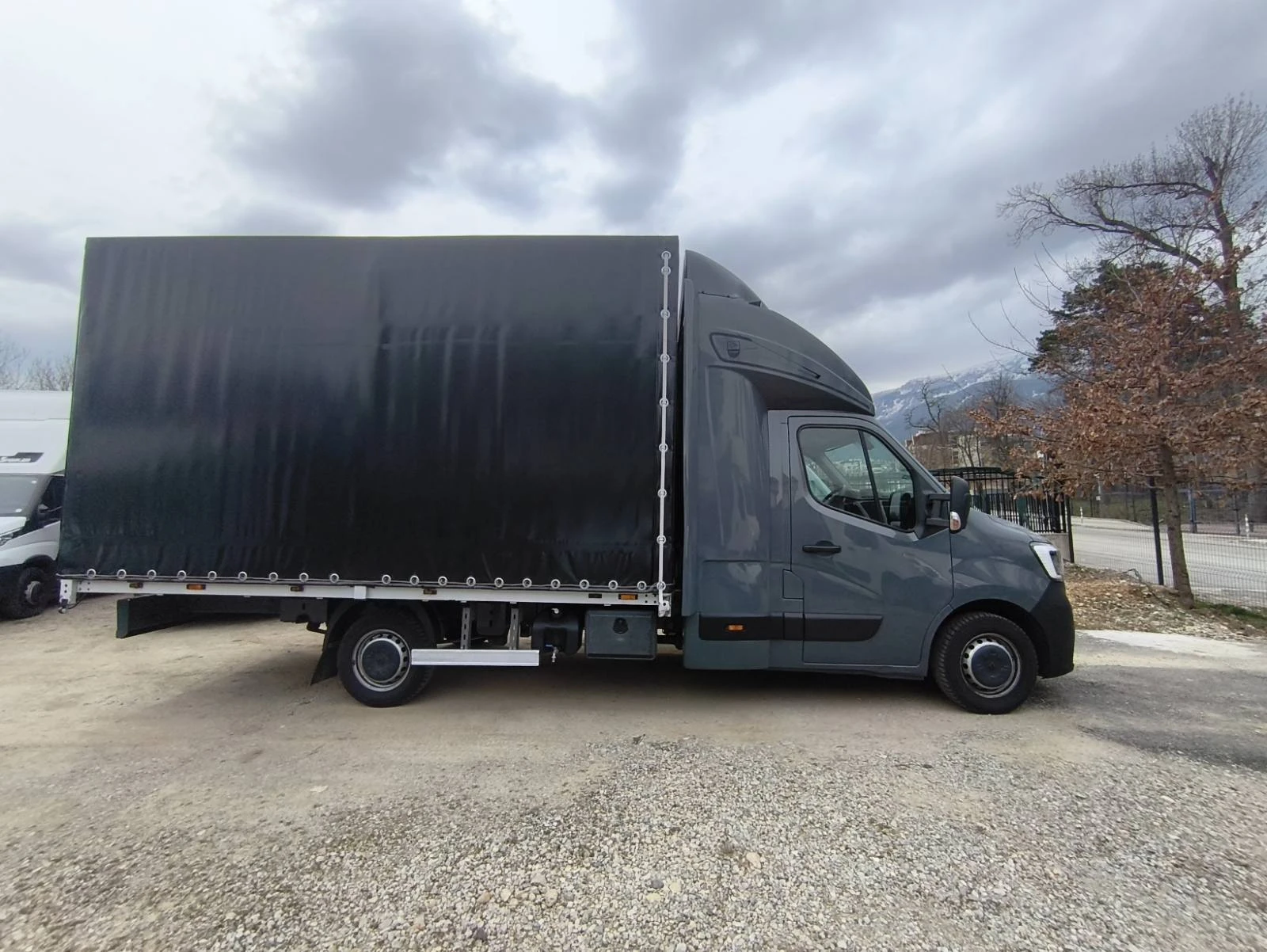 Renault Master 10 ПАЛЕТА//ДВЕ ЛЕГЛА//ЛИЗИНГ, снимка 4 - Бусове и автобуси - 53816523
