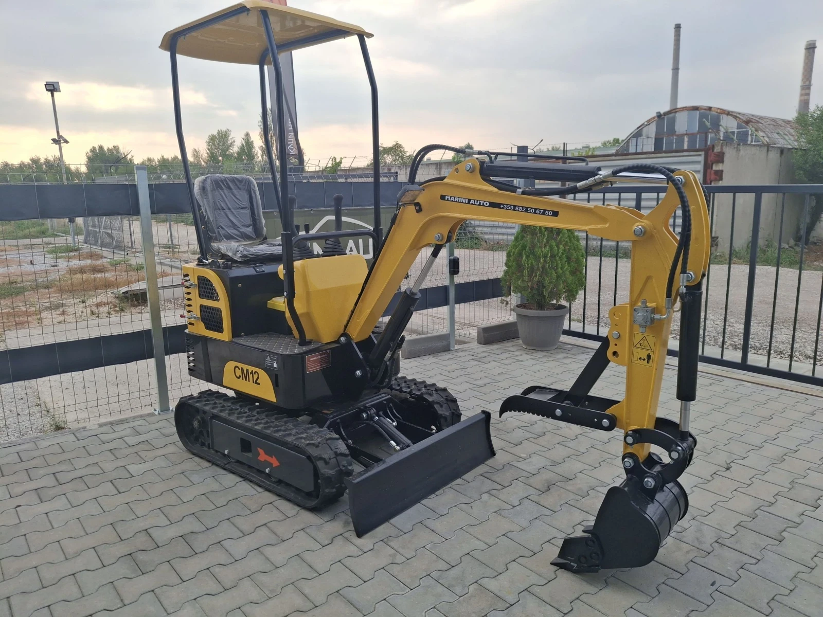 Багер ABG CM12* Чупеща стрела* 1.2т чисто нови ЛИЗИНГ , снимка 1