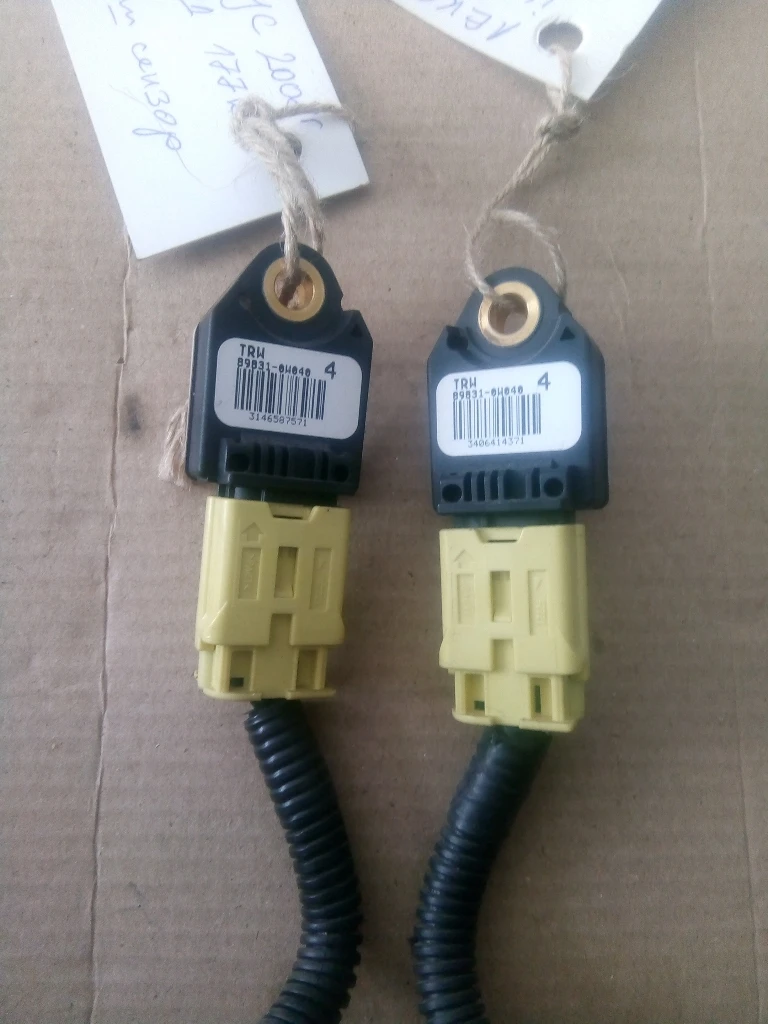 Краш сензор Лексус ис220 (1)