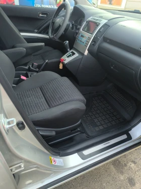 Toyota Corolla verso, снимка 10