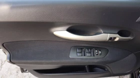 Toyota Auris 1.6, снимка 14