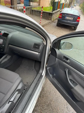 VW Golf - 2700 € / 5280.74 лв. - 28694254 11