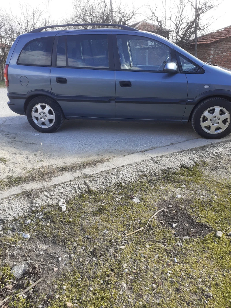 Opel Zafira, снимка 3 - Автомобили и джипове - 42002907