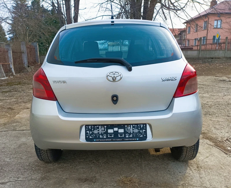 Toyota Yaris, снимка 12 - Автомобили и джипове - 44217078