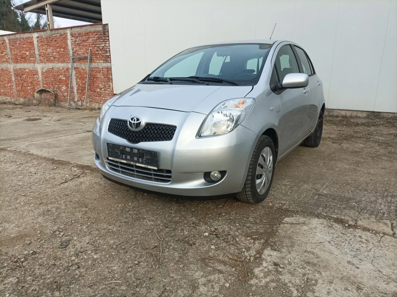 Toyota Yaris, снимка 15 - Автомобили и джипове - 44217078