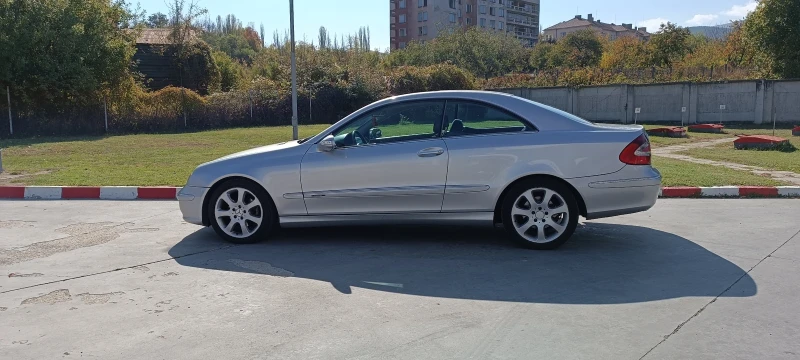 Mercedes-Benz CLK 270CDI, снимка 8 - Автомобили и джипове - 48405960