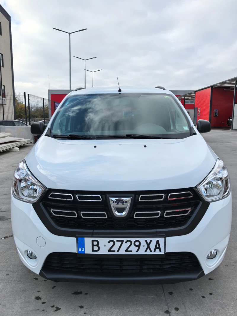 Dacia Lodgy FACELIFT, фабрична газ1, 6i, снимка 1 - Автомобили и джипове - 48654686