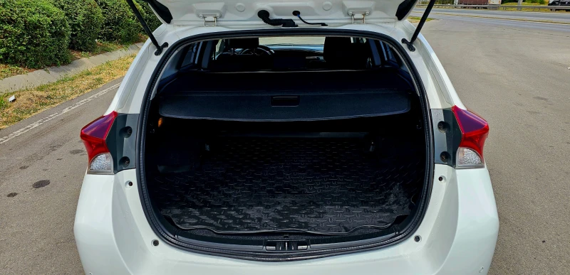 Toyota Auris 1.8   ХИБРИД, снимка 7 - Автомобили и джипове - 50818802