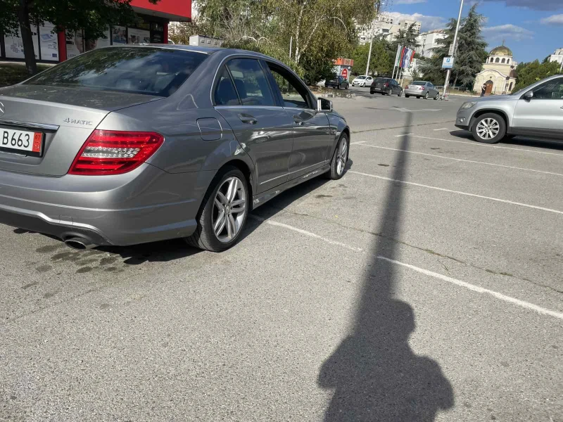 Mercedes-Benz C 300 3.0 V6 4Matik, снимка 2 - Автомобили и джипове - 51476999