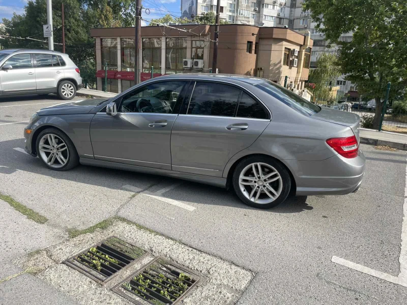 Mercedes-Benz C 300 3.0 V6 4Matik, снимка 5 - Автомобили и джипове - 51476999