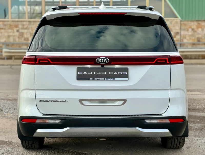 Kia Carnival 2.2 CRDi ! 8+ 1 ! Noblesse !, снимка 5 - Автомобили и джипове - 52335163